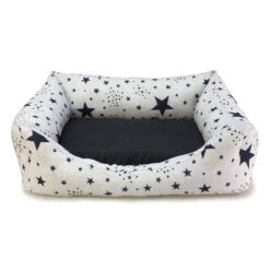 Cama Cuadrada Con Estrellas Negras Para Perros