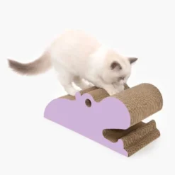 Catit Zoo Rascador Hipopótamo 9 Catit Zoo Rascador Hipopótamo -Animalear Ventas gato jugando con rascador hipo 63fcd1e3b1309